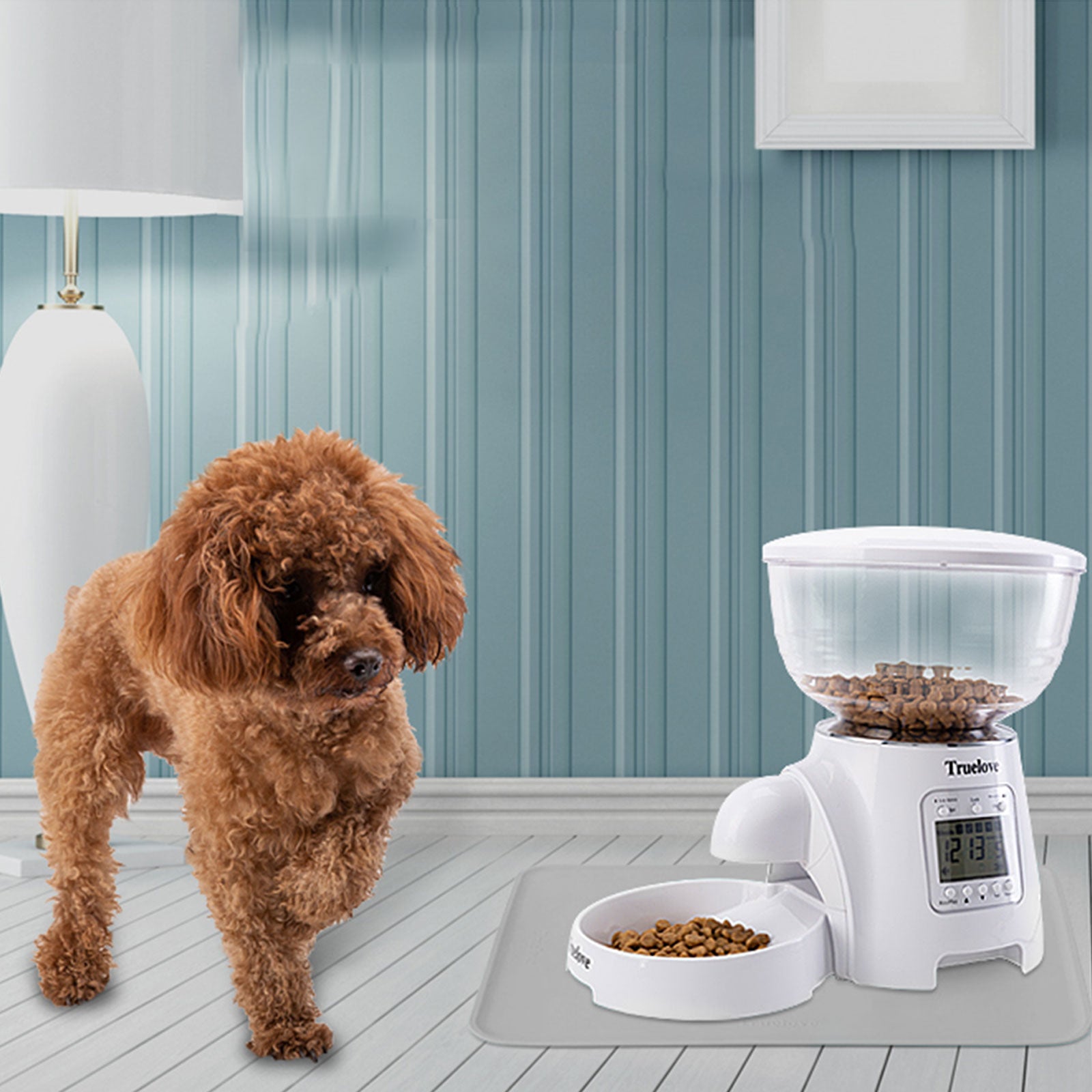 Pet food mat.
Silicone waterproof pet food mat dog's food and water bowl still.
Easy to clean and non-stick material  simply wipe.
45.5cm length x 34cm width x 0.5cm thick